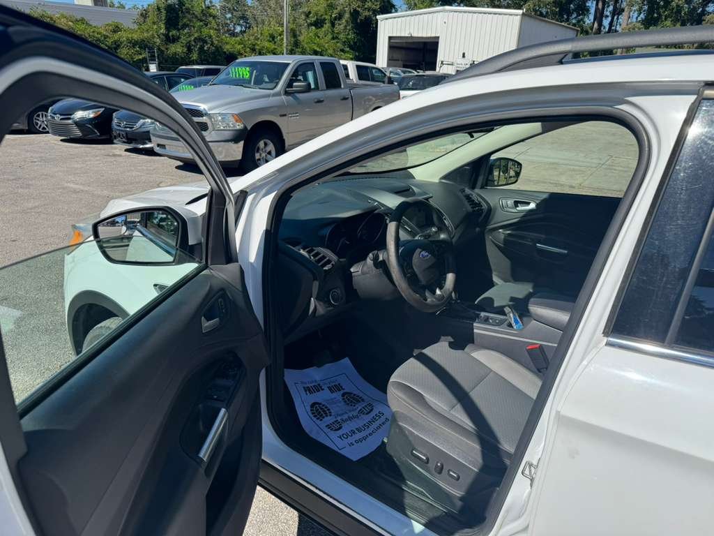 2018 Ford Escape SE - Photo 6